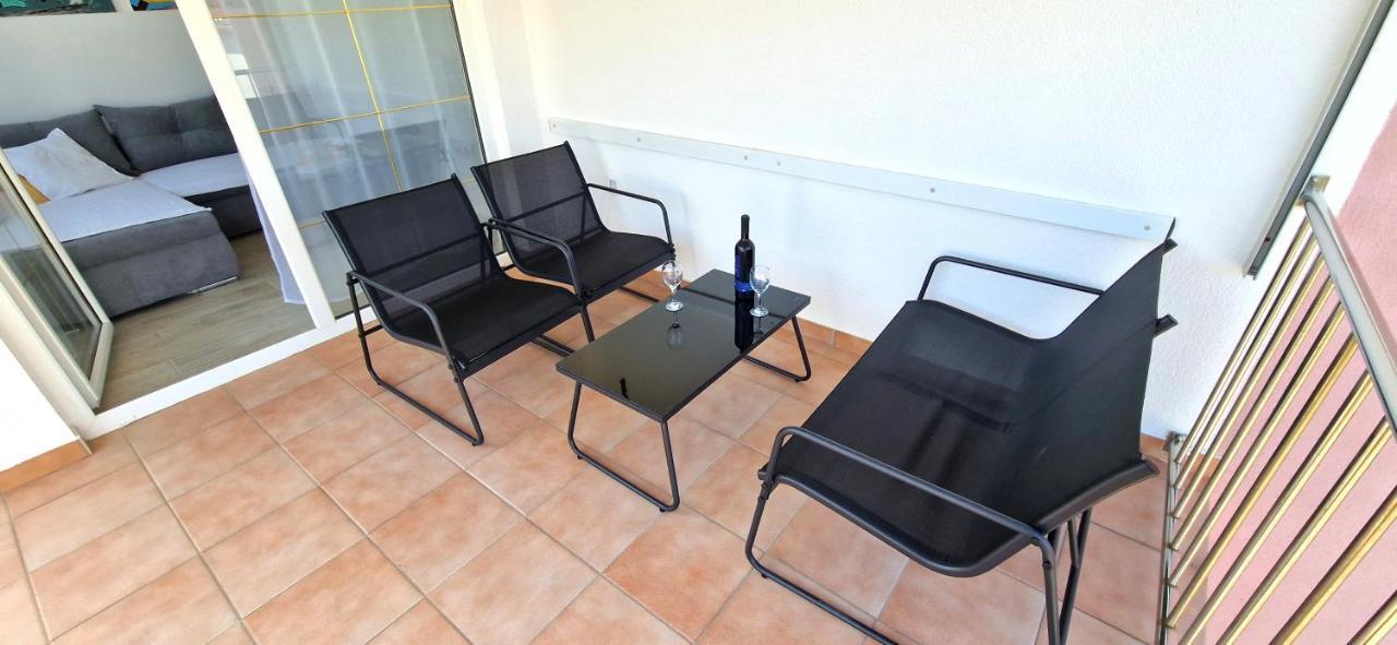 Apartment Lana Krk Town Exterior photo